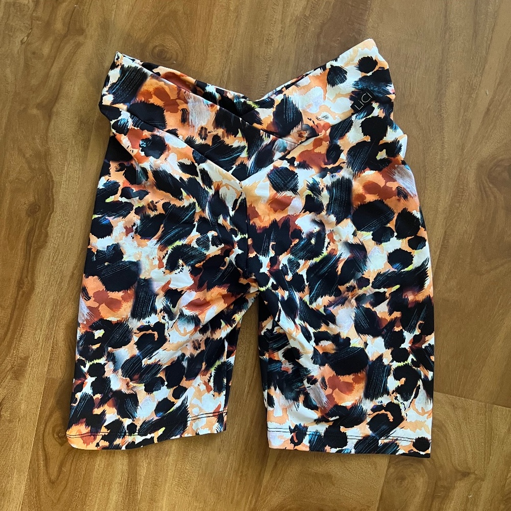 Limited Edition Lici Fit- Wild things v cut scrunch shorts